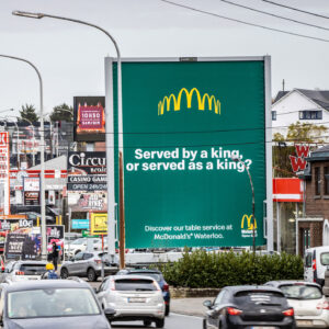 The rivalry between McDonald’s and Burger King is no secret. That is why McDonald’s opted for massive visibility, using The Skyboard 60, in zones where both McDo and Burger King franchises exist.